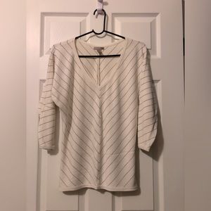 H&M Heavy Knit Sweater Creme with Gold Top with 3/4” Sleeves Women’s Size 10